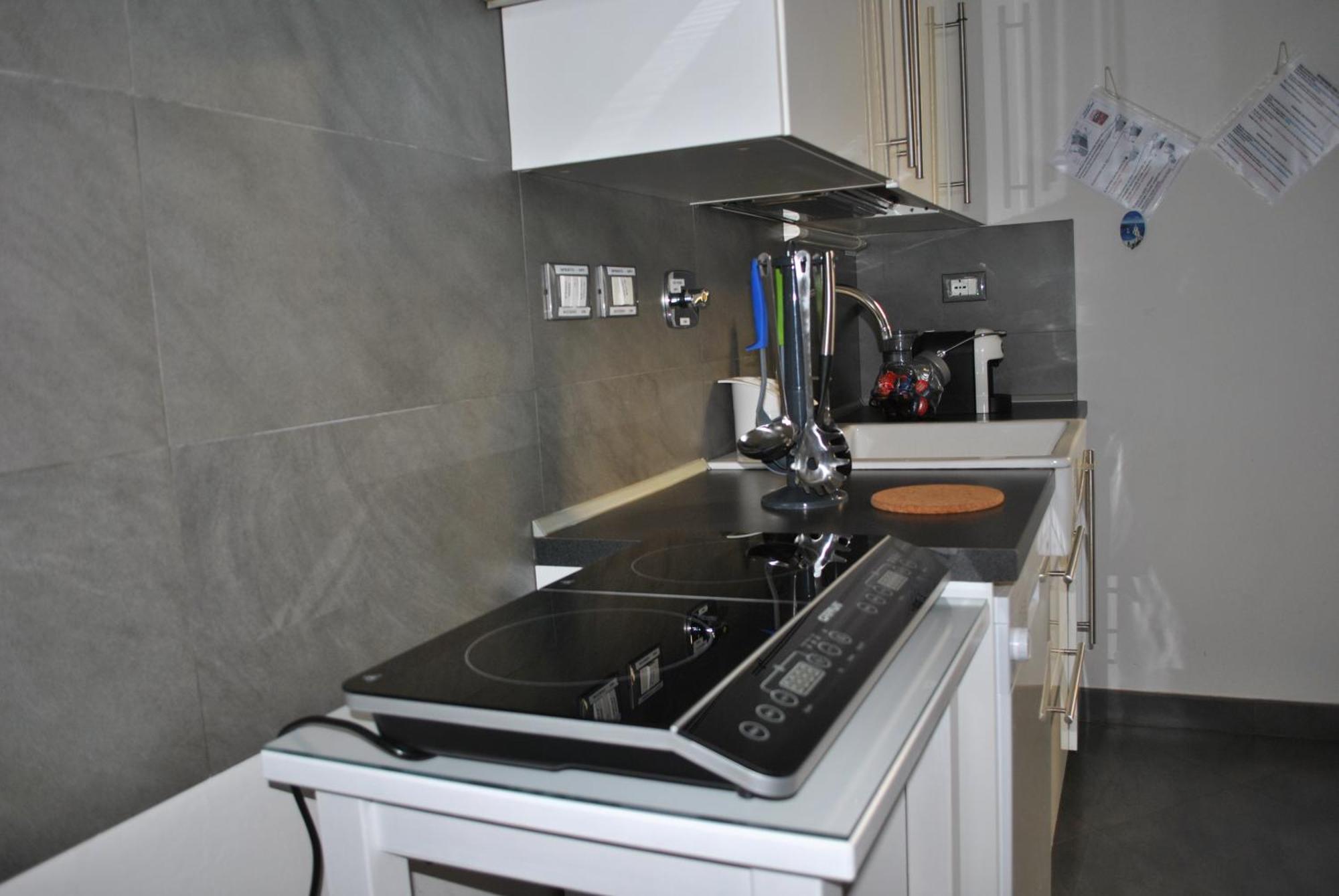 Waterfront Apartment La Spezia Bagian luar foto